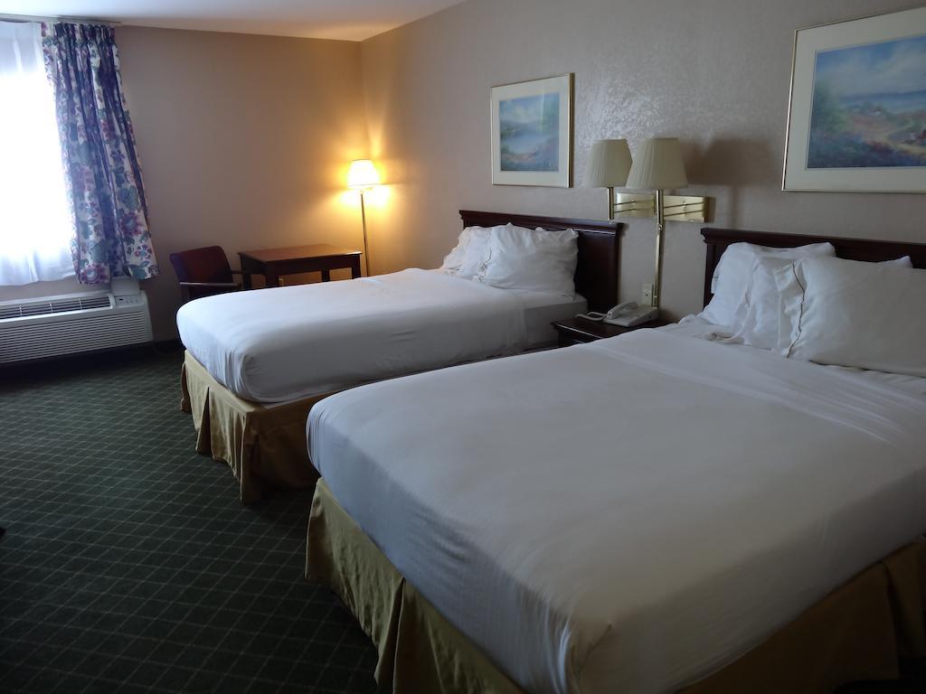 Briarwood Inn - Sparta Екстер'єр фото