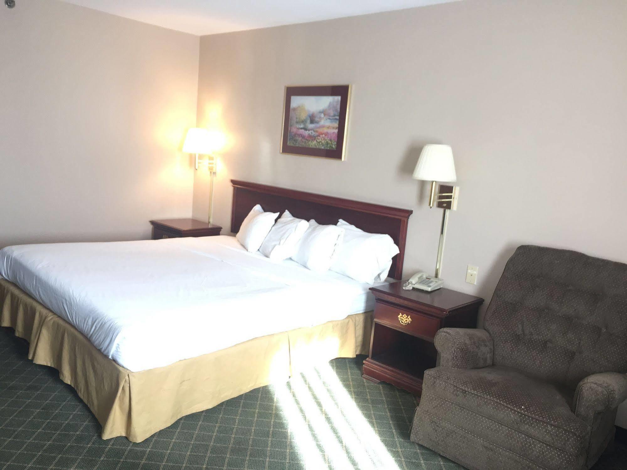 Briarwood Inn - Sparta Екстер'єр фото
