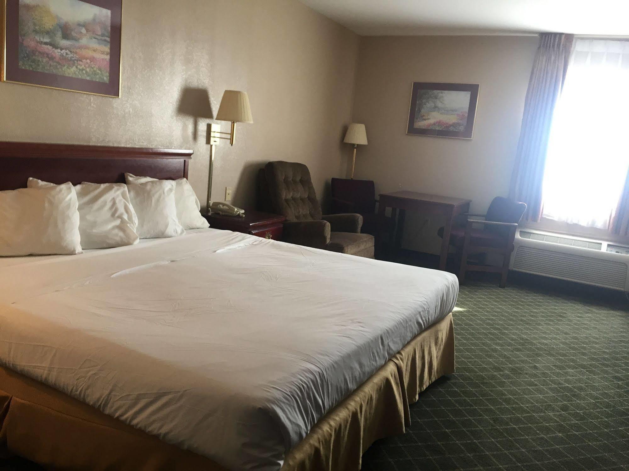 Briarwood Inn - Sparta Екстер'єр фото