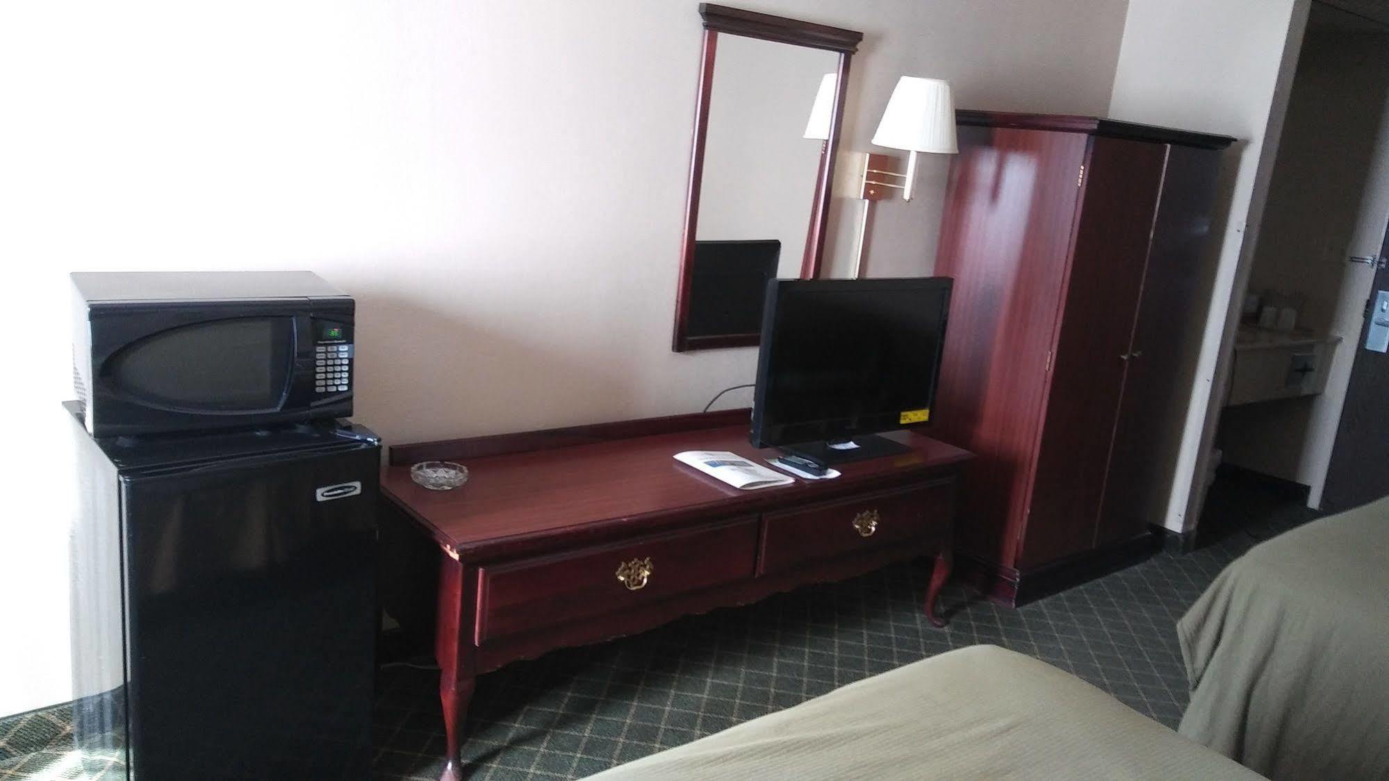Briarwood Inn - Sparta Екстер'єр фото