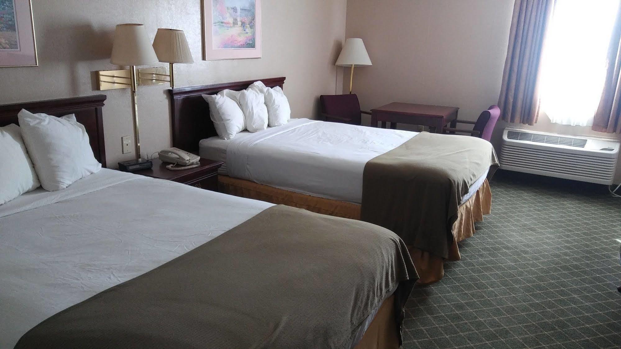 Briarwood Inn - Sparta Екстер'єр фото
